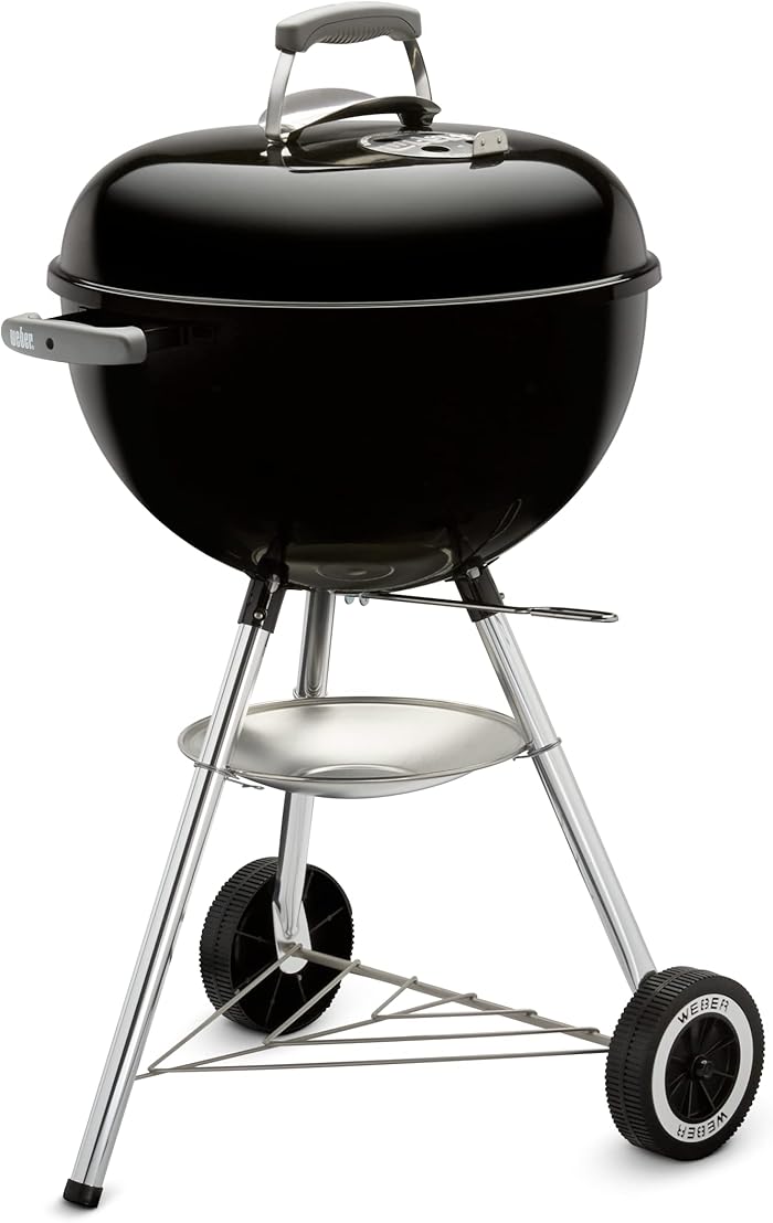 Ce Barbecue Weber Classic Kettle 47 cm fait tout : la star du jardin ?